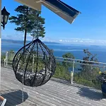 Feriehus With Veranda And Fjord View Near Tonsberg *
