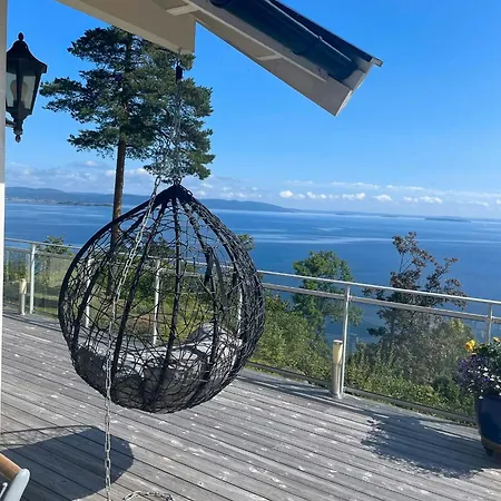 Feriehus With Veranda And Fjord View Near Tonsberg *
