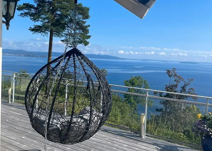 Дом отдыха With Veranda And Fjord View Near Tonsberg *