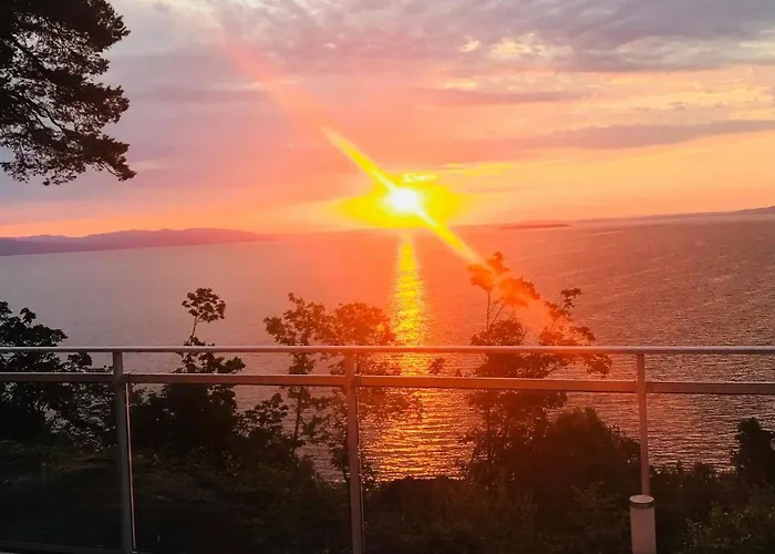 With Veranda And Fjord View Near Tonsberg Holmestrand